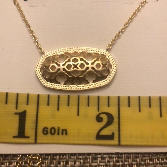 Kendra Scott Necklace🤩 - Picture 6 of 7